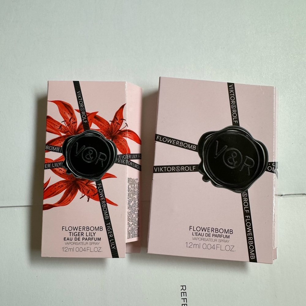 Viktor & Rolf Flowerbomb Perfume Sample Set